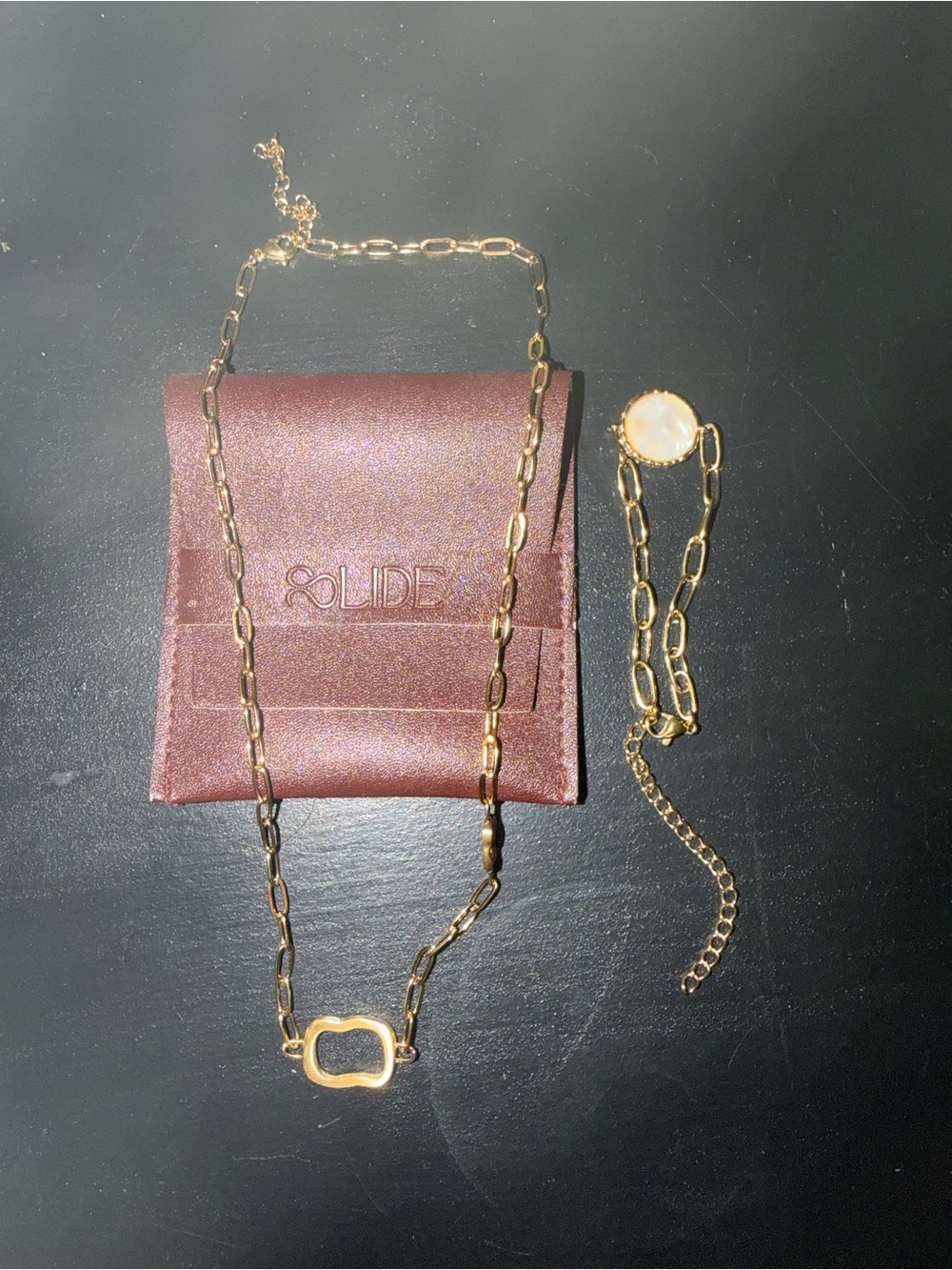 Solid Gold-Tone Link Necklace with Mother-of-Pearl Accent - Gold - Solid